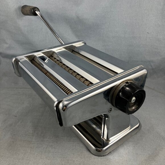 Vtg Egea Hand Manual Crank Pasta Maker Made in Italy - Picture 1 of 10